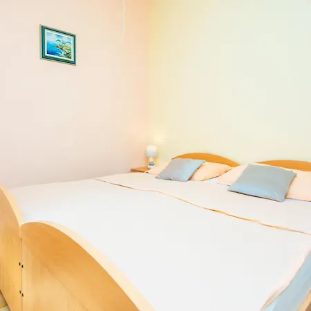 Appartement With Parking Space - 24901