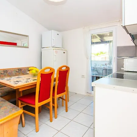 With Parking Space - 24901 Apartman *